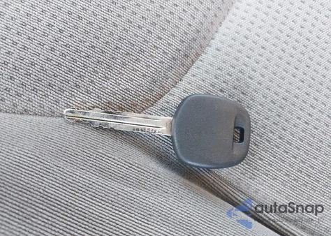 2004 Toyota Sienna Le z USA, uszkodzony, nr VIN 5TDZA23C84S126020